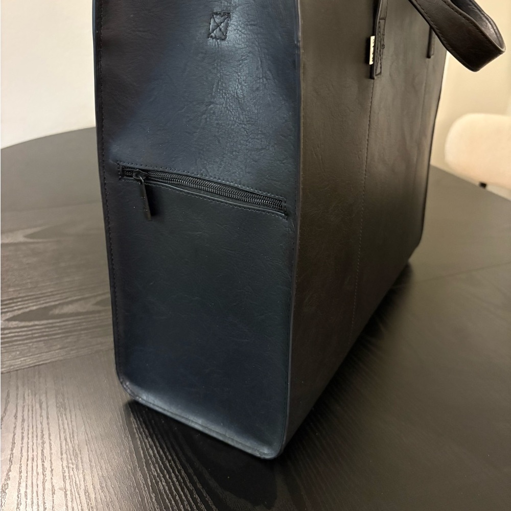Large Beis Work Tote - Picture 5 of 5